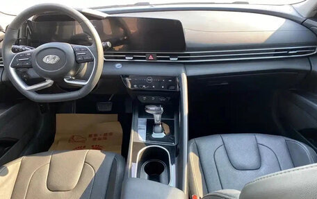 Hyundai Elantra, 2023 год, 1 346 000 рублей, 6 фотография
