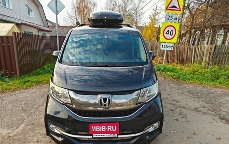 Honda Stepwgn IV рестайлинг, 2015 год, 1 750 000 рублей, 8 фотография