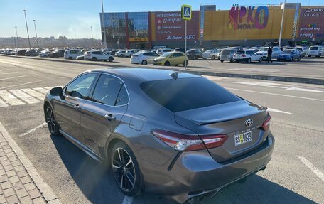 Toyota Camry, 2019 год, 2 600 000 рублей, 9 фотография