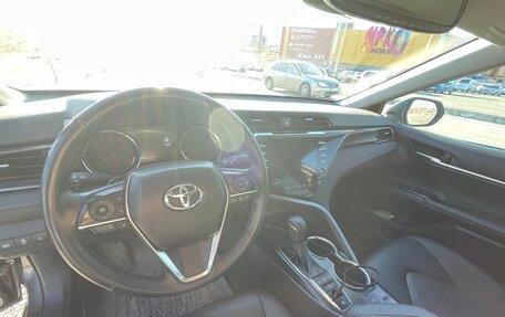 Toyota Camry, 2019 год, 2 600 000 рублей, 12 фотография