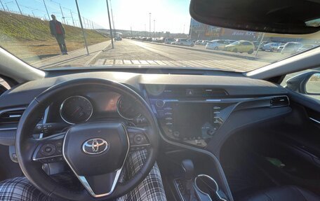 Toyota Camry, 2019 год, 2 600 000 рублей, 14 фотография