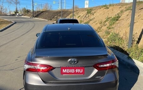 Toyota Camry, 2019 год, 2 600 000 рублей, 6 фотография