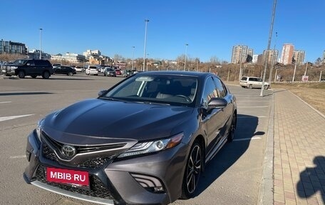 Toyota Camry, 2019 год, 2 600 000 рублей, 3 фотография