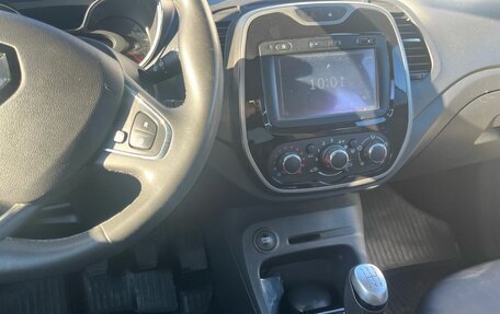 Renault Kaptur I рестайлинг, 2018 год, 1 490 000 рублей, 4 фотография