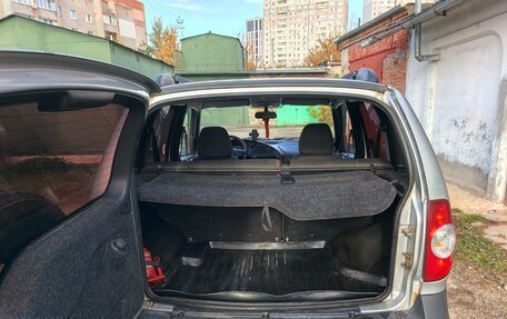 Chevrolet Niva I рестайлинг, 2011 год, 440 000 рублей, 7 фотография