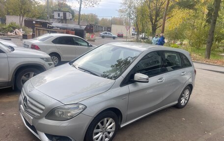 Mercedes-Benz B-Класс, 2012 год, 950 000 рублей, 3 фотография