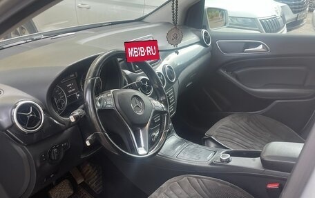 Mercedes-Benz B-Класс, 2012 год, 950 000 рублей, 10 фотография