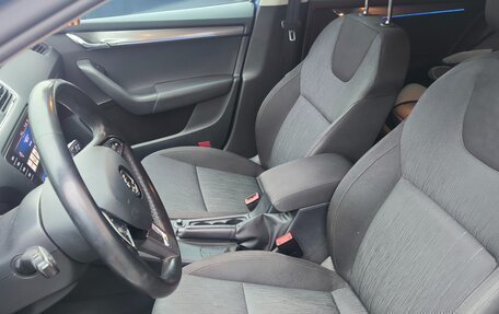 Skoda Octavia, 2018 год, 1 900 000 рублей, 8 фотография