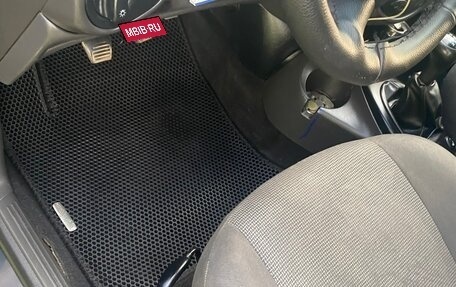 Ford Focus IV, 2004 год, 150 000 рублей, 34 фотография