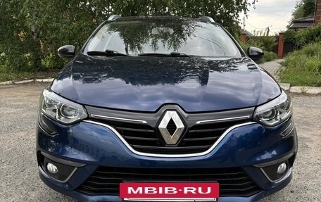 Renault Megane IV, 2019 год, 1 290 000 рублей, 2 фотография