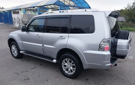 Mitsubishi Pajero IV рестайлинг 2, 2011 год, 1 670 000 рублей, 4 фотография