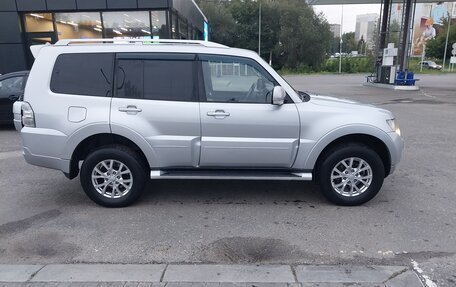 Mitsubishi Pajero IV рестайлинг 2, 2011 год, 1 670 000 рублей, 6 фотография