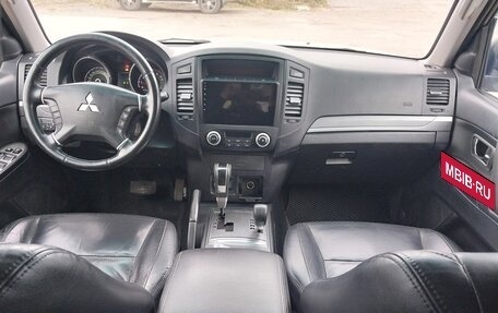 Mitsubishi Pajero IV рестайлинг 2, 2011 год, 1 670 000 рублей, 10 фотография
