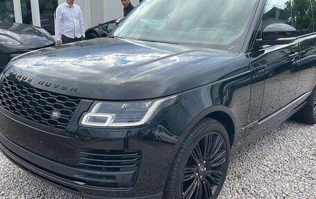 Land Rover Range Rover IV рестайлинг, 2021 год, 8 900 000 рублей, 2 фотография
