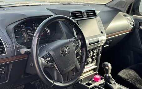 Toyota Land Cruiser Prado 150 рестайлинг, 2021 год, 7 750 000 рублей, 9 фотография
