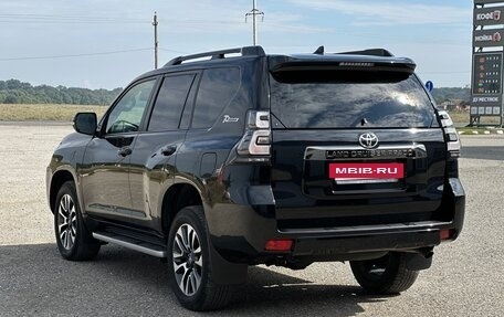 Toyota Land Cruiser Prado 150 рестайлинг, 2021 год, 7 750 000 рублей, 5 фотография
