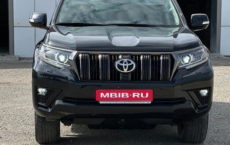 Toyota Land Cruiser Prado 150 рестайлинг, 2021 год, 7 750 000 рублей, 3 фотография