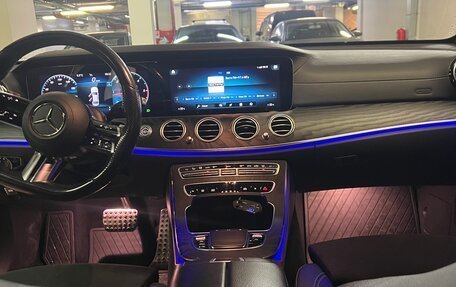 Mercedes-Benz E-Класс, 2021 год, 3 700 000 рублей, 3 фотография