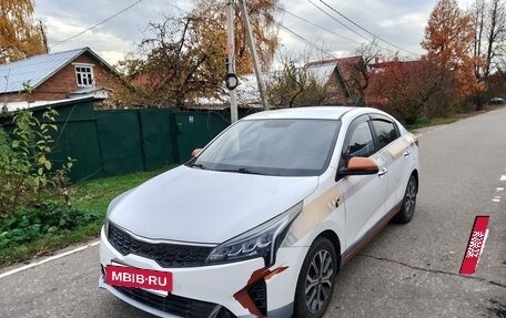 KIA Rio IV, 2021 год, 1 530 000 рублей, 4 фотография