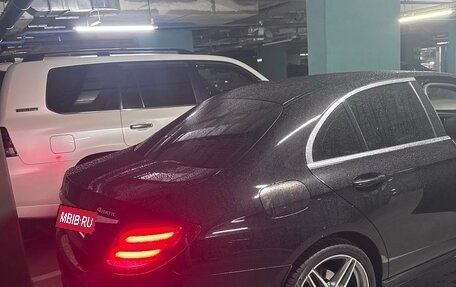 Mercedes-Benz E-Класс, 2019 год, 3 500 000 рублей, 2 фотография