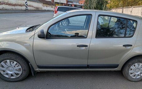 Renault Sandero I, 2013 год, 630 000 рублей, 2 фотография