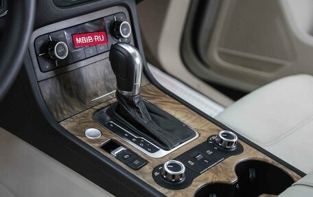 Volkswagen Touareg III, 2011 год, 1 850 000 рублей, 6 фотография