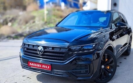 Volkswagen Touareg III, 2019 год, 4 500 000 рублей, 1 фотография