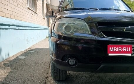 Chevrolet Niva I рестайлинг, 2011 год, 550 000 рублей, 4 фотография