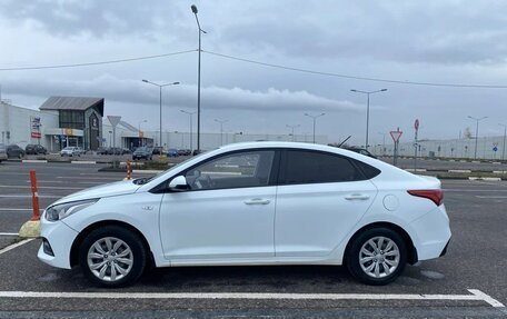 Hyundai Solaris II рестайлинг, 2019 год, 920 000 рублей, 3 фотография