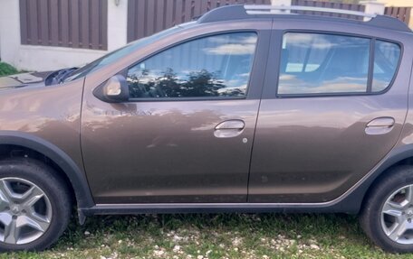 Renault Sandero II рестайлинг, 2022 год, 1 290 000 рублей, 5 фотография