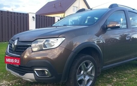 Renault Sandero II рестайлинг, 2022 год, 1 290 000 рублей, 25 фотография