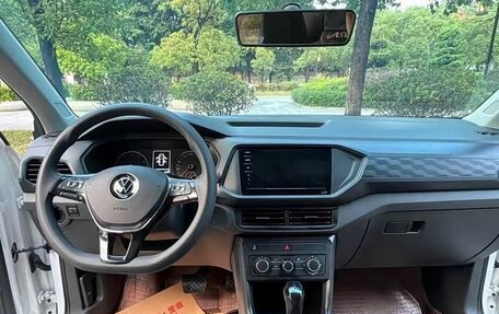 Volkswagen T-Cross I, 2022 год, 1 300 000 рублей, 3 фотография