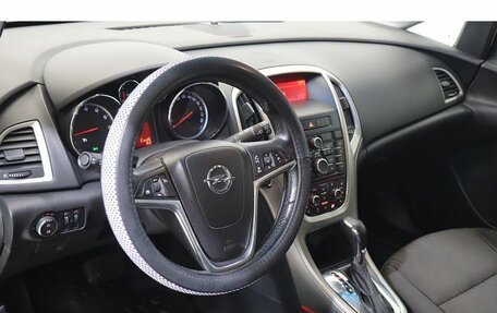 Opel Astra J, 2010 год, 678 000 рублей, 6 фотография