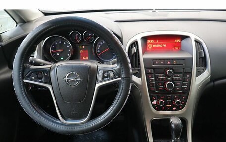 Opel Astra J, 2010 год, 678 000 рублей, 8 фотография