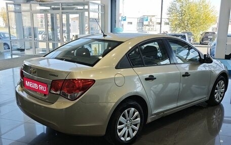 Chevrolet Cruze II, 2011 год, 645 000 рублей, 3 фотография