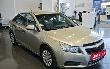 Chevrolet Cruze II, 2011 год, 645 000 рублей, 2 фотография