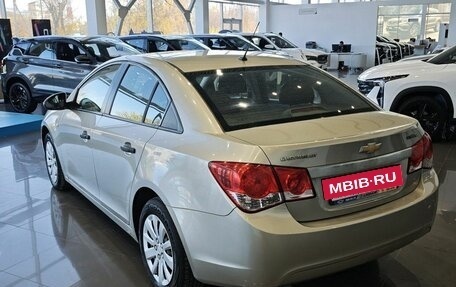 Chevrolet Cruze II, 2011 год, 645 000 рублей, 4 фотография