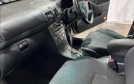 Toyota Avensis III рестайлинг, 2005 год, 701 000 рублей, 9 фотография