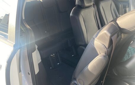 KIA Carnival, 2021 год, 3 850 000 рублей, 14 фотография