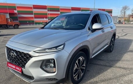 Hyundai Santa Fe IV, 2018 год, 2 690 000 рублей, 1 фотография