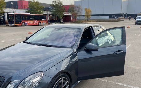 Mercedes-Benz E-Класс, 2010 год, 1 350 000 рублей, 2 фотография