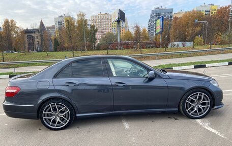 Mercedes-Benz E-Класс, 2010 год, 1 350 000 рублей, 8 фотография