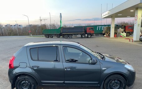 Renault Sandero I, 2011 год, 620 000 рублей, 2 фотография