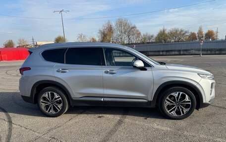 Hyundai Santa Fe IV, 2018 год, 2 690 000 рублей, 5 фотография