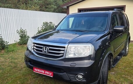 Honda Pilot III рестайлинг, 2014 год, 2 050 000 рублей, 1 фотография