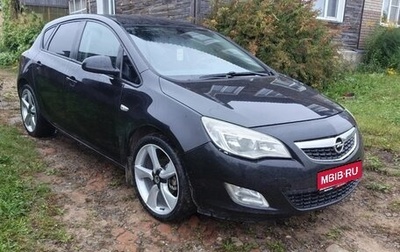 Opel Astra J, 2010 год, 620 000 рублей, 1 фотография