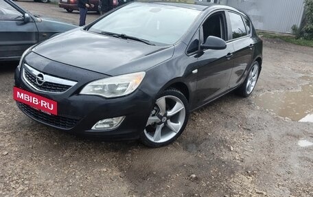 Opel Astra J, 2010 год, 620 000 рублей, 3 фотография