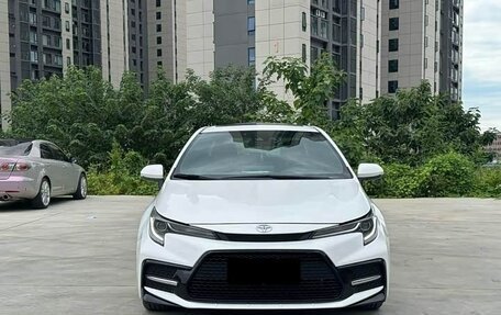 Toyota Corolla, 2023 год, 1 650 000 рублей, 2 фотография