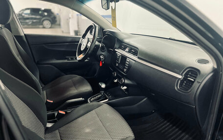 KIA Rio IV, 2018 год, 890 000 рублей, 7 фотография