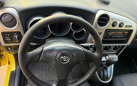 Toyota Matrix, 2003 год, 575 000 рублей, 17 фотография